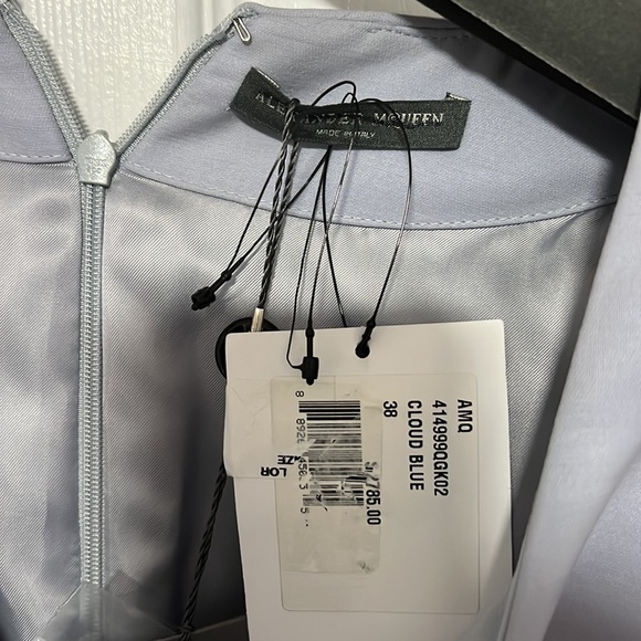 Alexander McQueen Cloud Blue Box Pleat Dress - Picture 9 of 11